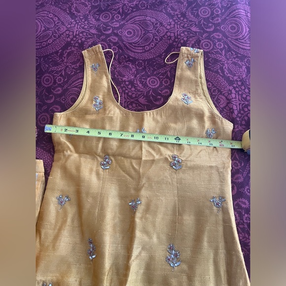 Nikasha sharara set, size M - Picture 7 of 11